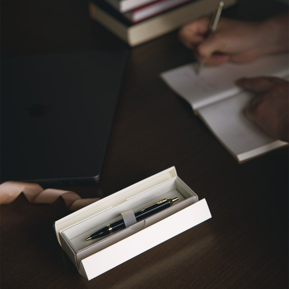 Подарункова упаковка зі стрічкою для ручок Parker айвері PK-GIFT-IVORY