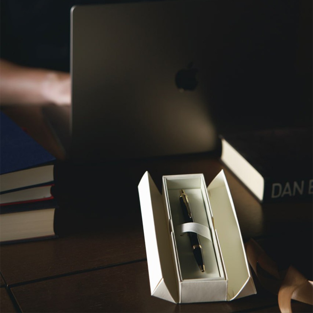 Подарункова упаковка зі стрічкою для ручок Parker айвері PK-GIFT-IVORY